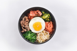 韩式石锅拌饭美食特写