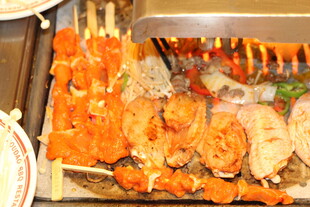 美味多样的烤串美食