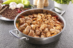 美味炖菜 食材丰富诱人