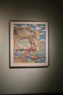 墙上装饰画色彩丰富画面美