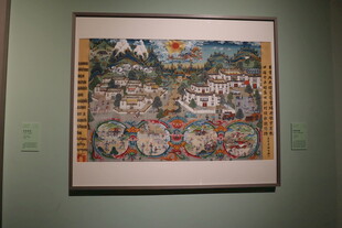 墙上的精美艺术画作