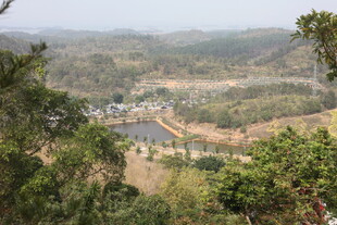 山间村落俯瞰美景