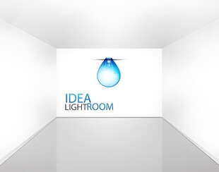 创意水滴标识的明亮房间