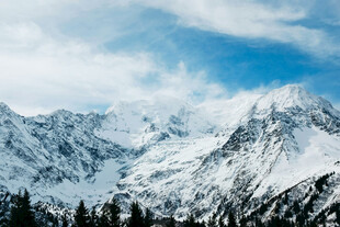 壮丽雪山美景