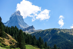 阿尔卑斯山壮丽自然风光