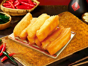 美味香脆的传统手工油条
