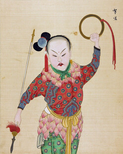 京剧扮相人物持兵器起舞