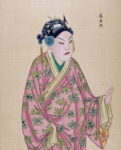 古典服饰女子优雅姿态