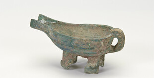 青铜兽形器