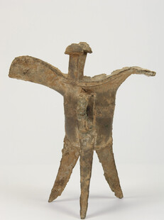 远古奇特人形青铜器