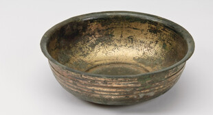 青铜古碗