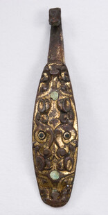 古雅雕花长柄器物