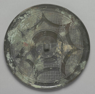 古代青铜镜图案精美