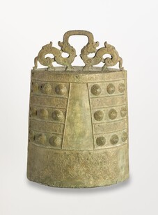 古代青铜编钟造型精美