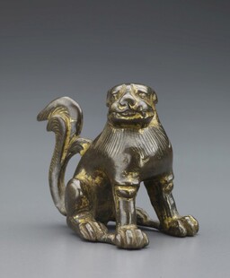 青铜蹲坐兽摆件