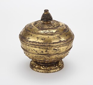 古金色雕花宝顶容器