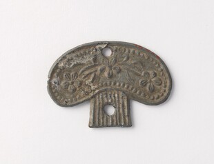 古式扇形金属雕刻物件