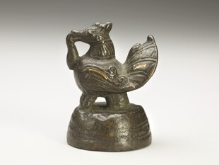 青铜凤鸟形器物