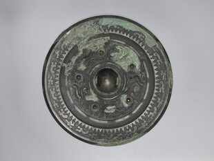 古代精美青铜镜