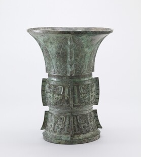 青铜尊