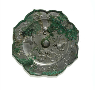 唐代花卉纹铜镜