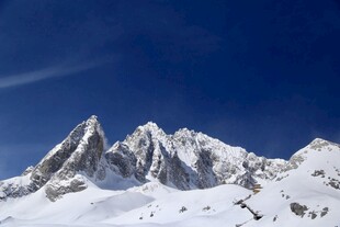 玉龙雪山