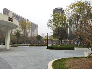 城市广场景观一角