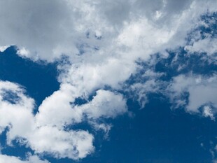 蓝天白云美景