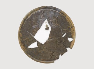 古铜镜上的独特镂空图案