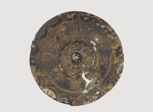 古代精美纹饰青铜镜