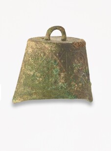 青铜铃铛文物展示