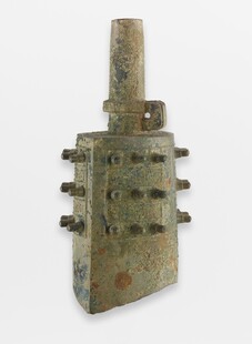 古老青铜乐器编钟