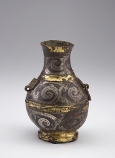 古雅金银错工艺花瓶