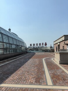 户外砖砌露台与建筑景观