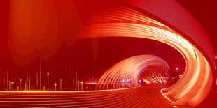 城市隧道光影绚丽景象