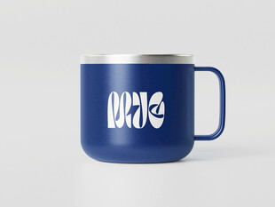 蓝色马克杯水杯样机展示