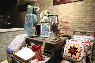 复古风家居装饰物件展示