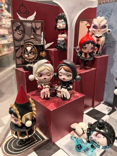 可爱潮玩摆件展示