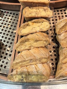 烤架上的美味烤香蕉