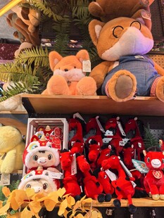 可爱毛绒玩具陈列展示