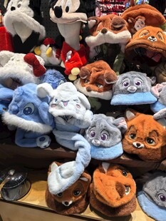 可爱毛绒玩具陈列展示