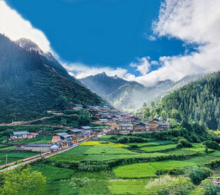 山间村落美景