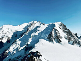 壮丽雪山美景