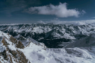 壮丽雪山美景