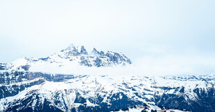 壮丽雪山