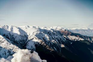壮丽雪山景观