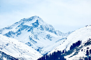 壮丽雪山风景