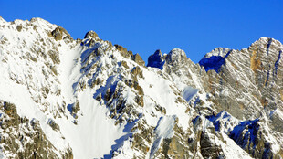 壮丽雪山美景