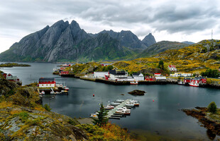 挪威峡湾美丽渔村风光