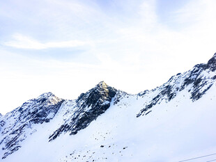 雪山壮丽风光